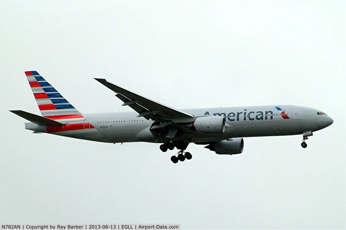 N782AN, 2000 Boeing 777-223 C/N 30003, Boeing 777-223ER [30003] (American Airlines) Home~G 13/06/2013.  On approach 27L.