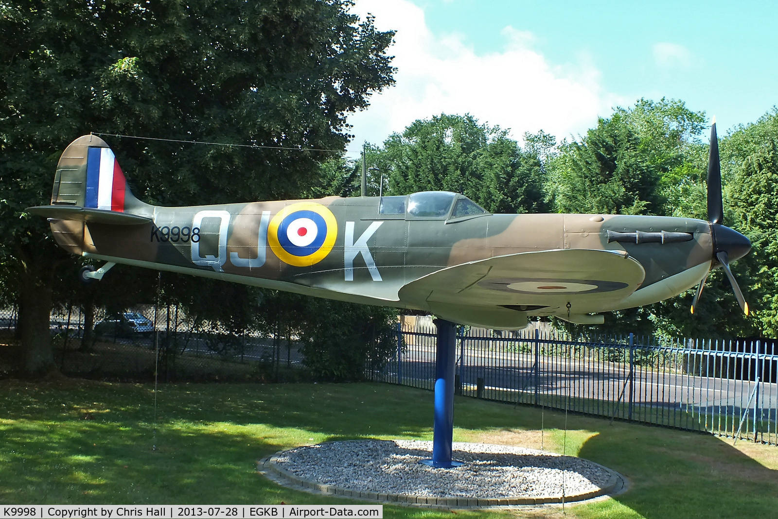 K9998, 2010 Supermarine Spitfire Mk IA Replica C/N Not found K9998, Painted to represent 92 Sqn Spitfire flown by Plt. Off. G.A. Wellum D.F.C. during the Battle of Britain