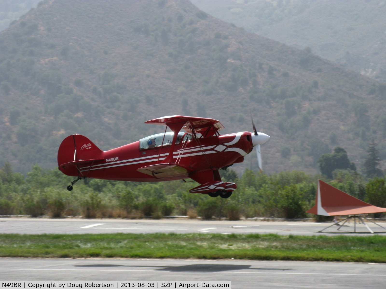 N49BR, Pitts S-2A Special C/N 2212, 1980 Aerotek Pitts S-2A, Lycoming AEIO-540 260 Hp, fast takeoff climb Rwy 22
