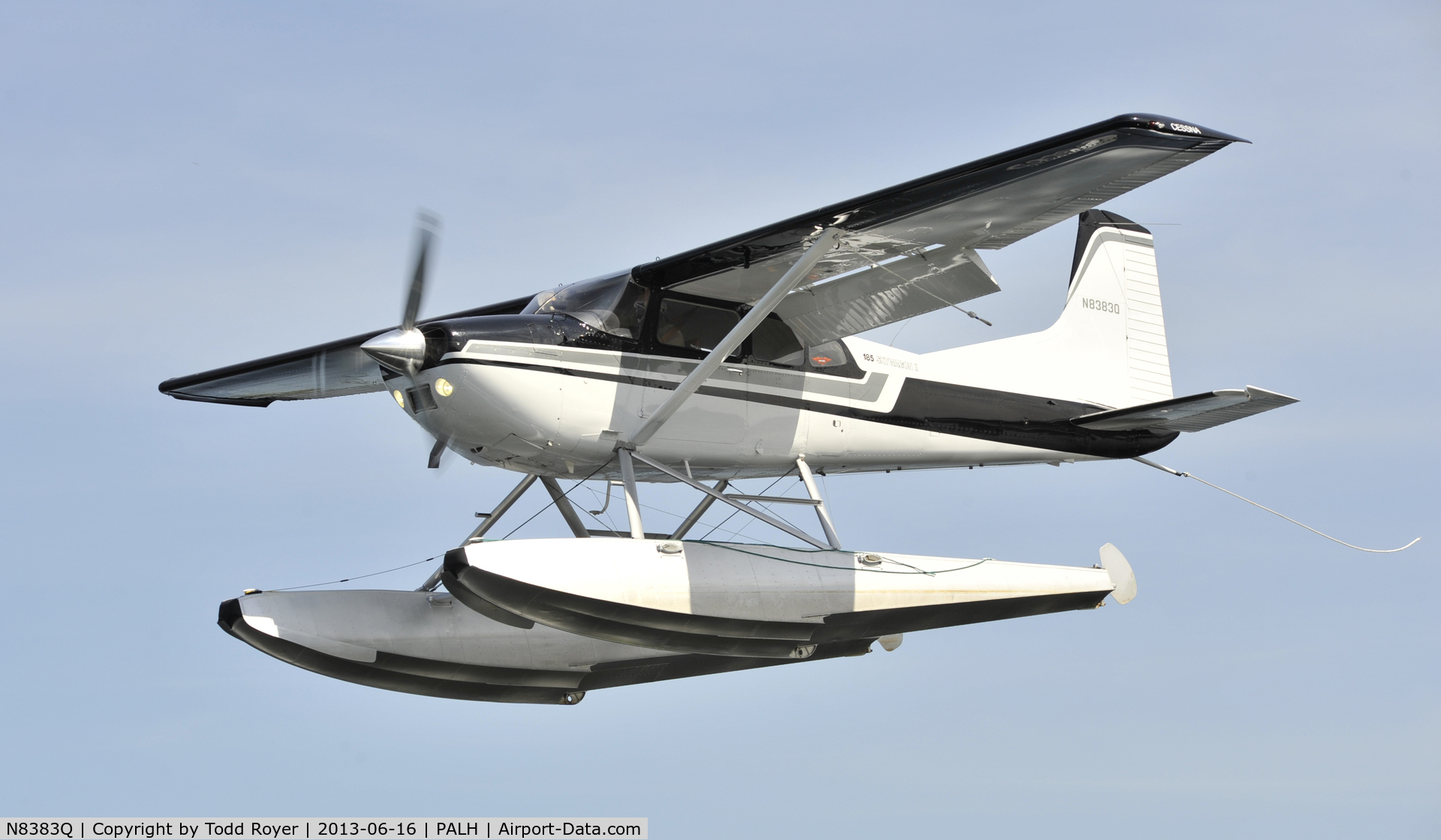 N8383Q, 1978 Cessna A185F Skywagon 185 C/N 18503675, Landing at Lake Hood