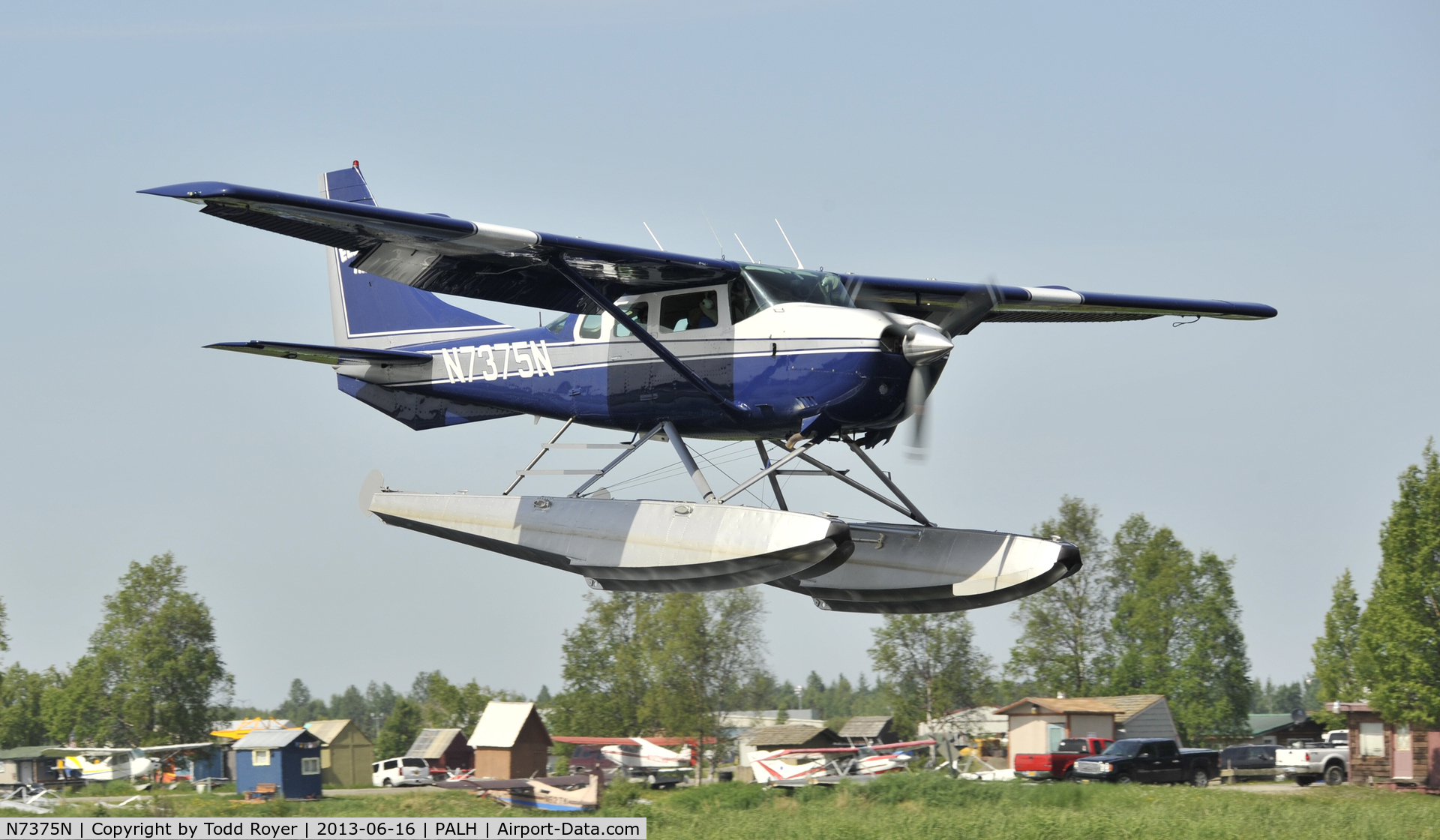 N7375N, Cessna U206G Stationair C/N U20603641, Landing at Lake Hood