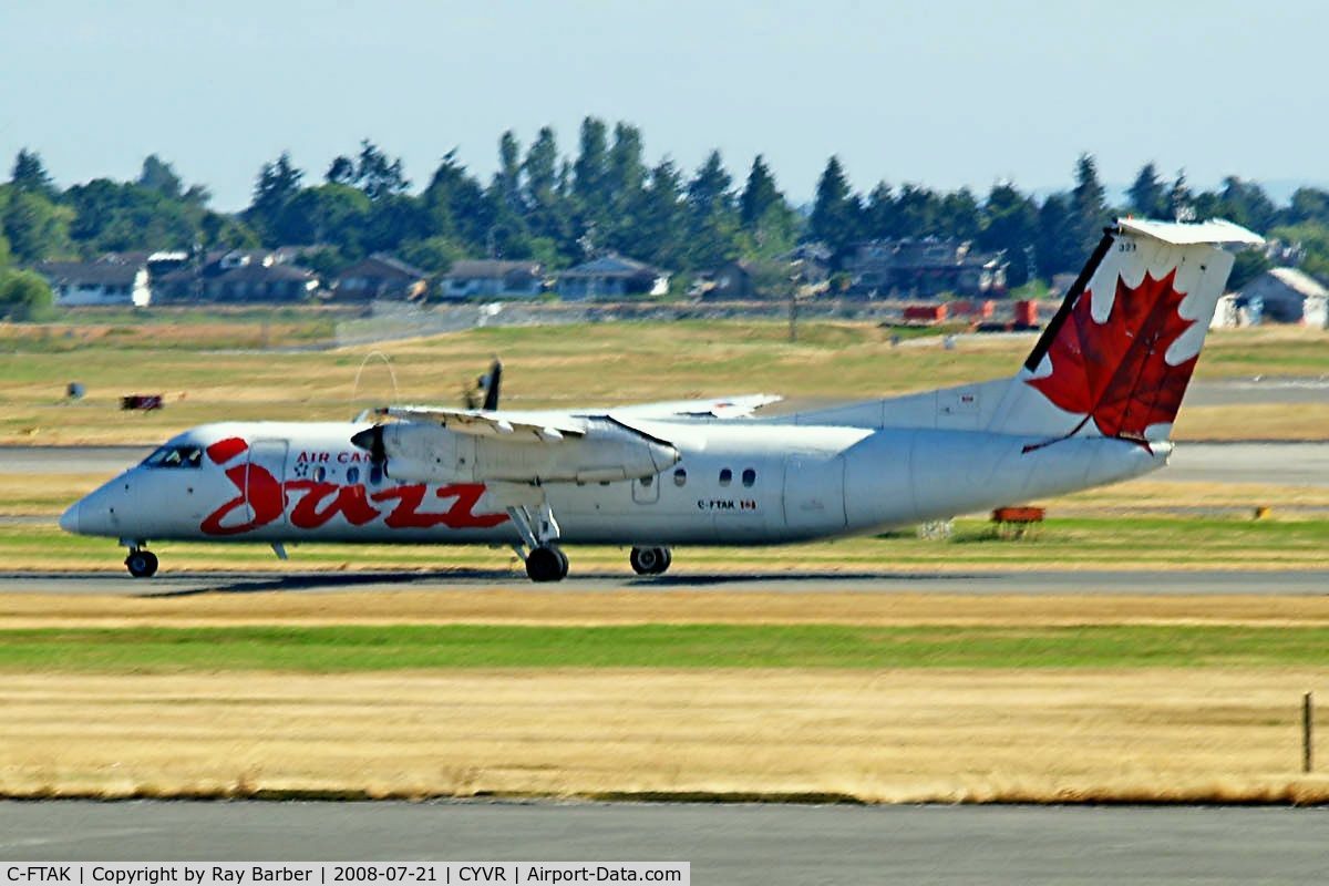 C-FTAK, 1990 De Havilland Canada DHC-8-311 Dash 8 C/N 246, De Havilland Canada DHC-8-301 Dash 8 [246] (Air Canada Jazz) Vancouver~C 21/07/2008