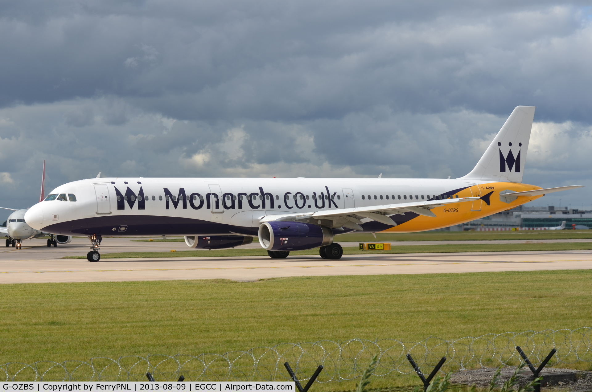 G-OZBS, 2001 Airbus A321-231 C/N 1428, Monarch A321 about to take-off.