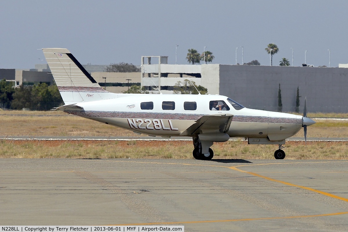 N228LL, 1994 Piper PA-46-350P Malibu Mirage C/N 4622164, At Montgomery Field, San Diego, California