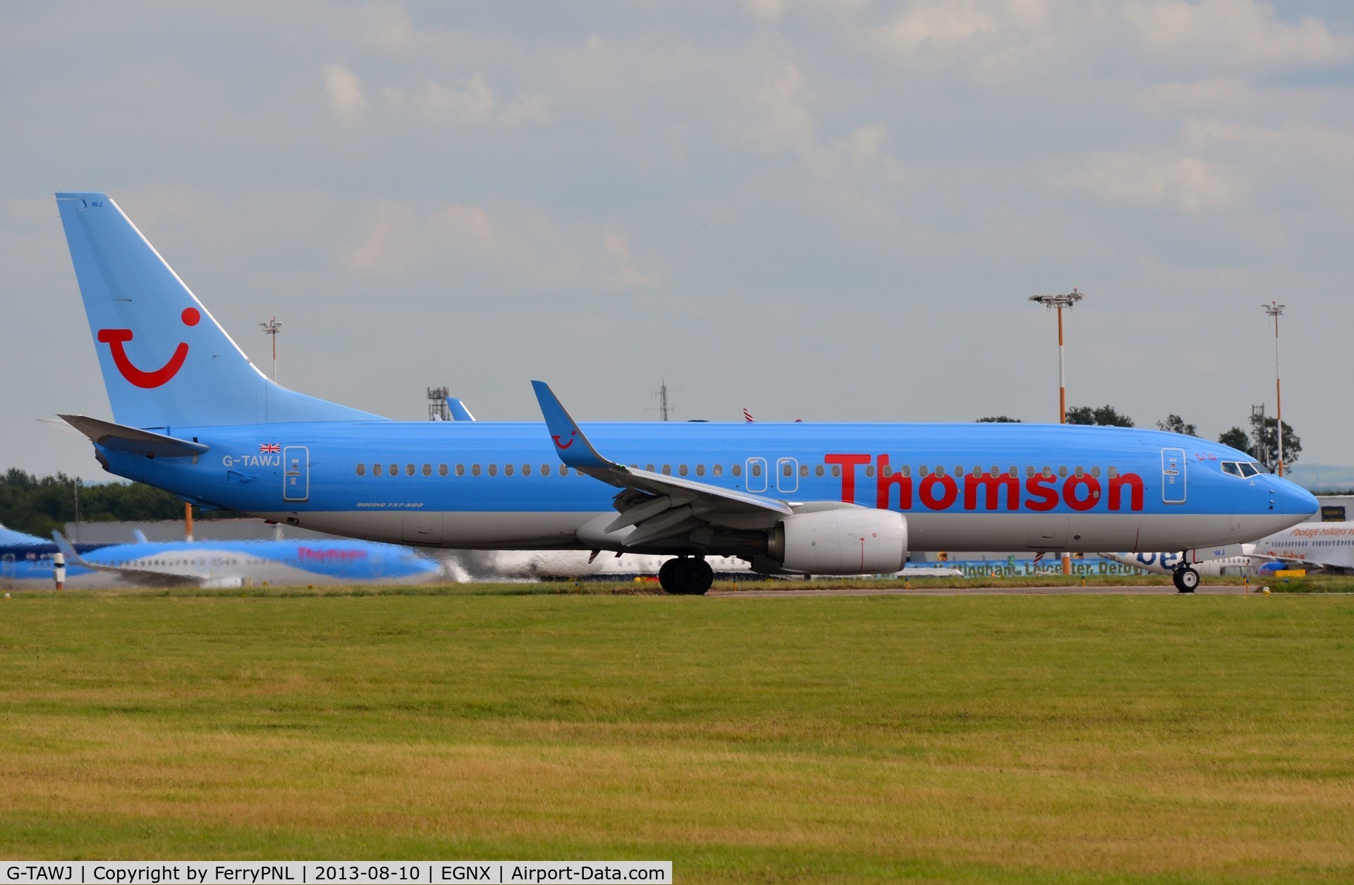 G-TAWJ, 2012 Boeing 737-8K5 C/N 38108, Thomson B738 just landed