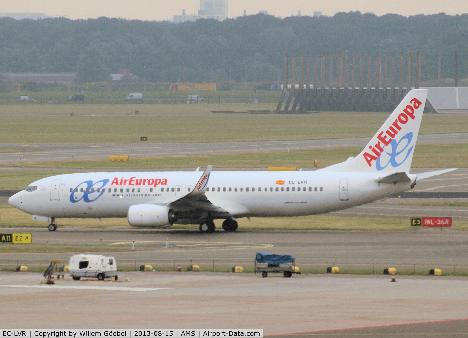 EC-LVR, 2013 Boeing 737-85P C/N 36593, Taxi to runway L18 of Schiphol Airport