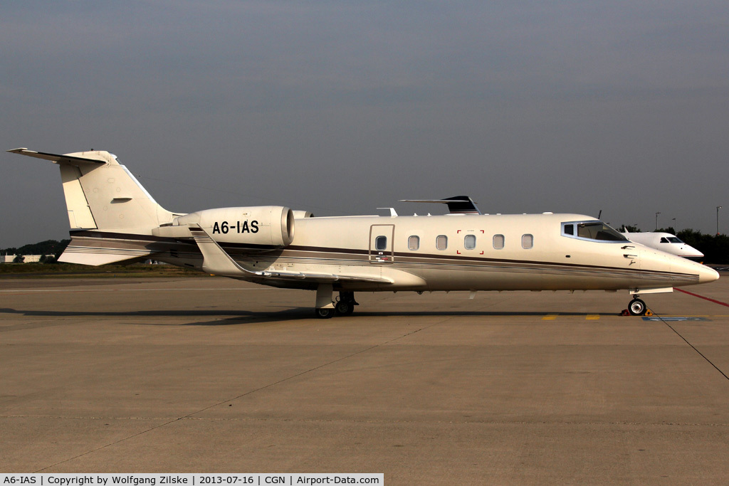 A6-IAS, 1998 Learjet 60 C/N 60-122, visitor