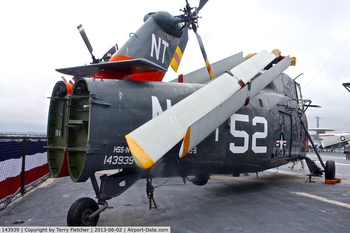 143939, Sikorsky HSS-1 Seabat C/N 58-709, Displayed on the USS Midway on the Waterfront in San Diego , California.