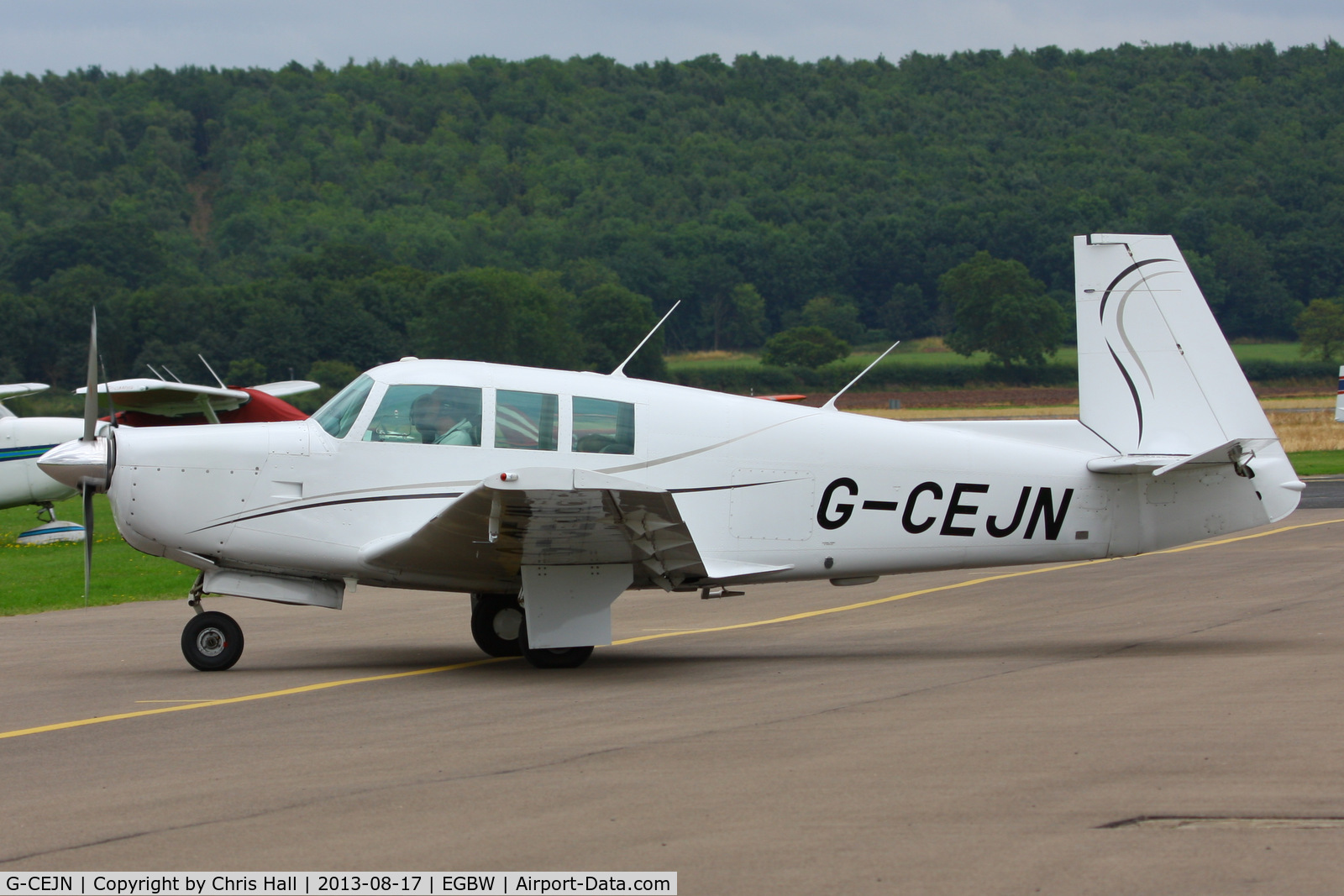 G-CEJN, 1966 Mooney M20F Executive C/N 670216, privately owned