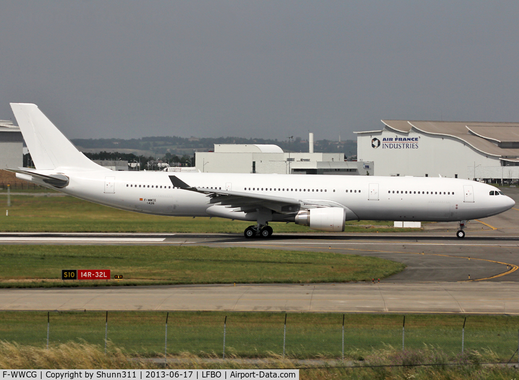 F-WWCG, 2013 Airbus A330-302 C/N 1426, C/n 1426 - For Iberia as EC-LXK