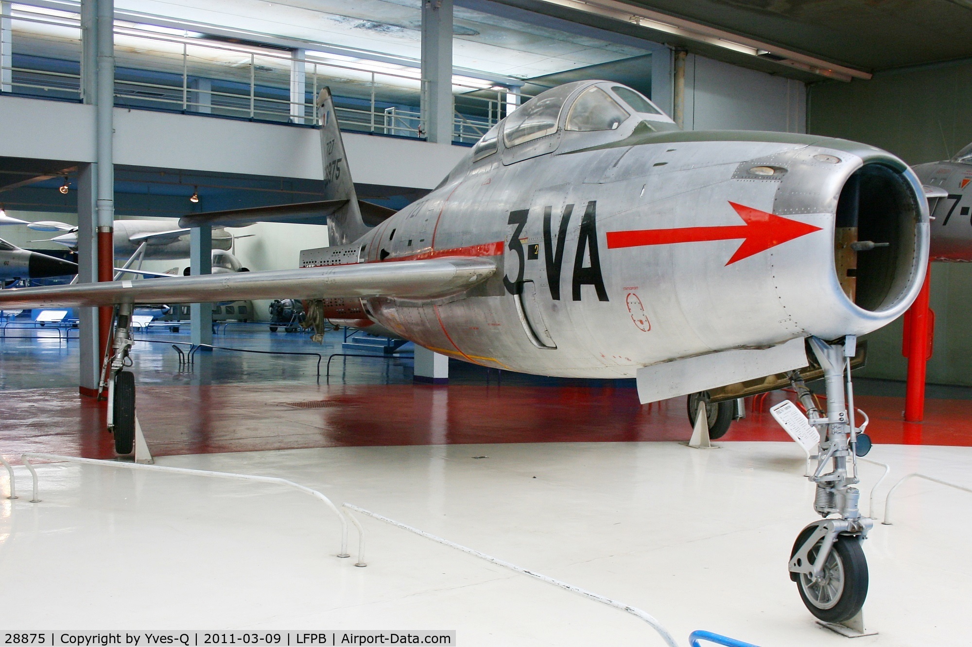28875, Republic F-84F Thunderstreak C/N 727, Republic F-84F Thunderstreak, Air & Space Museum Paris-Le Bourget (LFPB)