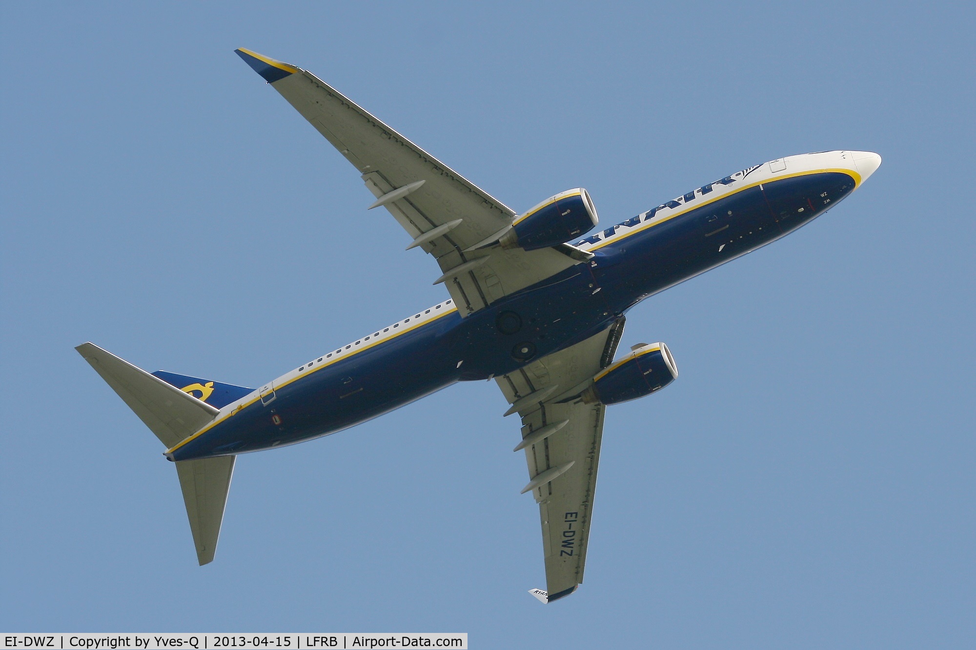 EI-DWZ, 2008 Boeing 737-8AS C/N 33628, Boeing 737-8AS(WL), Take off rwy 07R, Brest-Bretagne Airport (LFRB-BES)