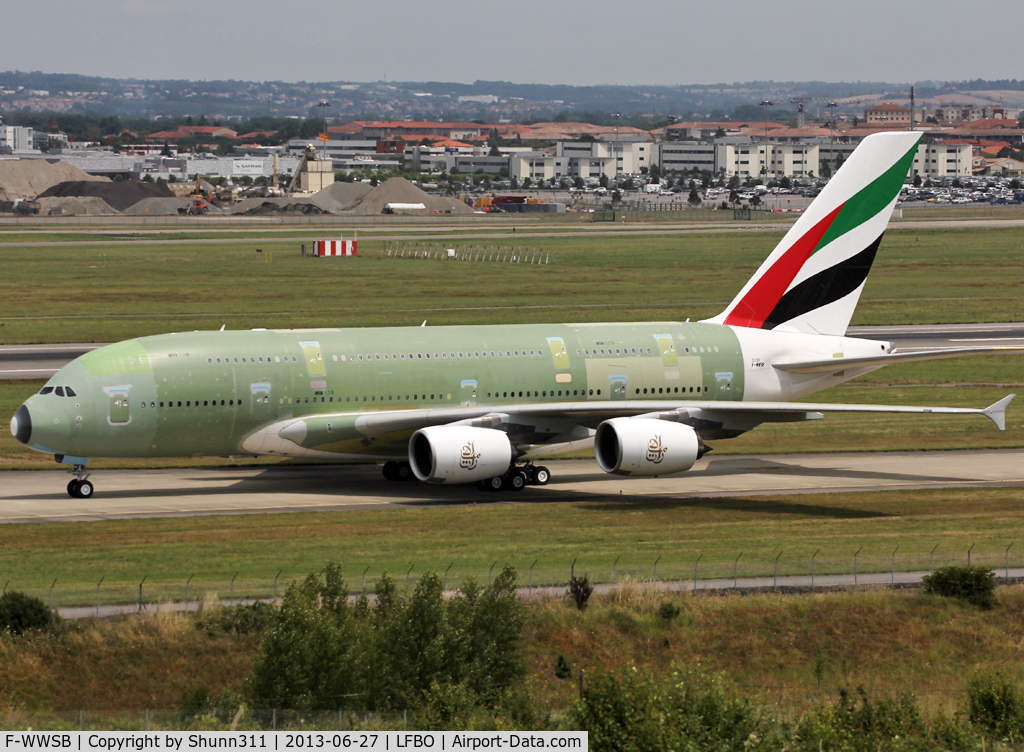 F-WWSB, 2013 Airbus A380-861 C/N 141, C/n 0139 - For Emirates as A6-EEQ