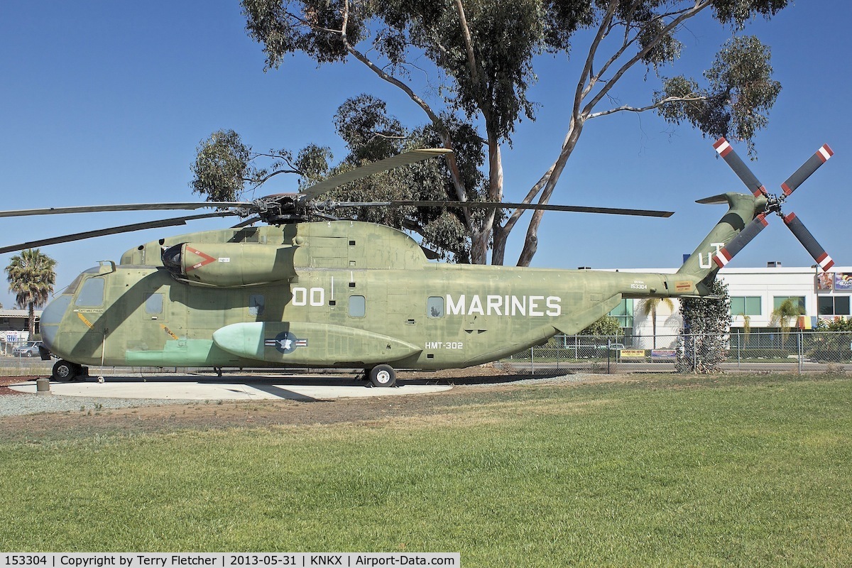 153304, Sikorsky CH-53A Sea Stallion C/N 65-081, Displayed at the Flying Leatherneck Aviation Museum in San Diego, California