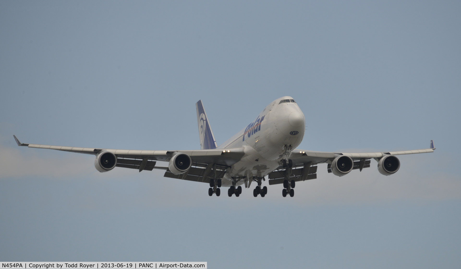 N454PA, 2002 Boeing 747-46NF C/N 30812, Arriving at Anchorage