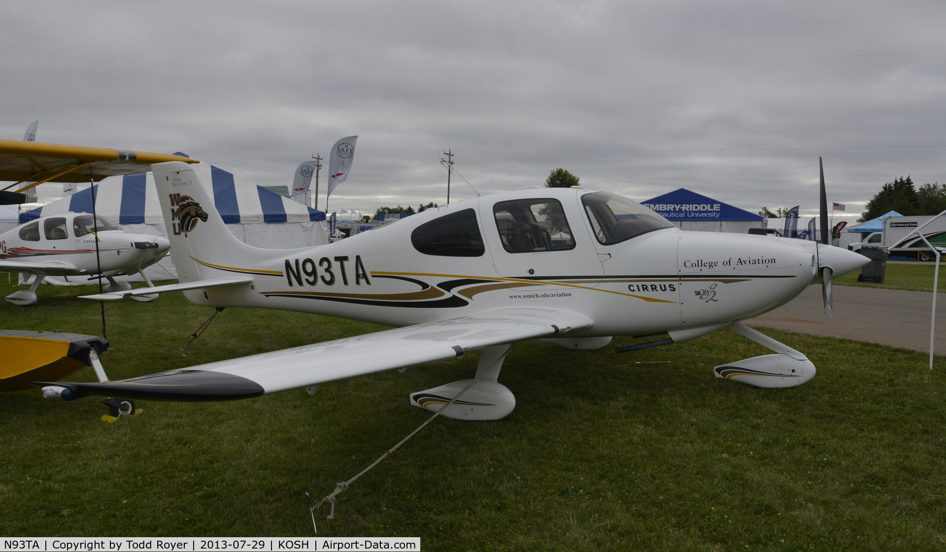 N93TA, 2006 Cirrus SR20 C/N 1683, Airventure 2013