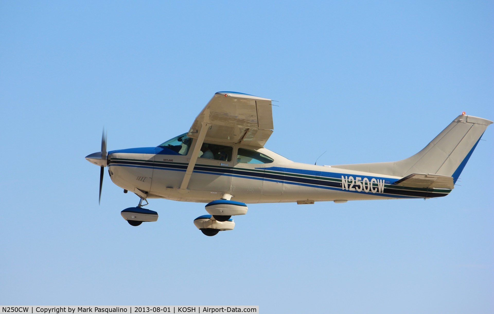 N250CW, 1982 Cessna 182R Skylane C/N 18268273, Cessna 182R