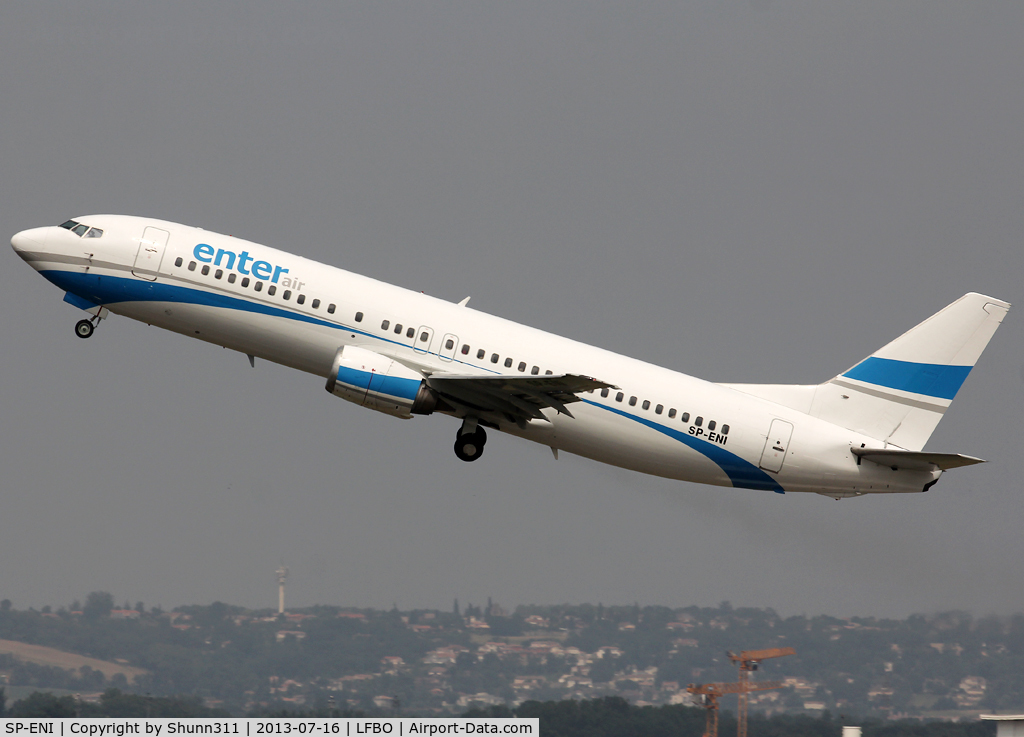 SP-ENI, 1996 Boeing 737-43Q C/N 28489, Taking off from rwy 32L