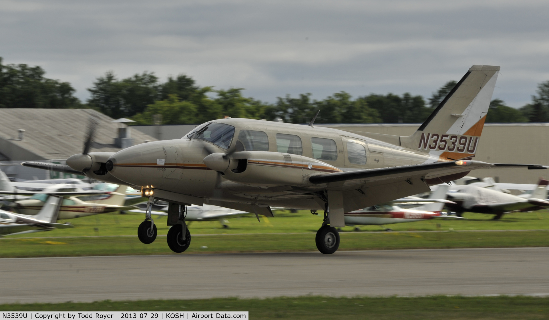 N3539U, 1979 Piper PA-31-310 Navajo C/N 31-7912120, Airventure 2013