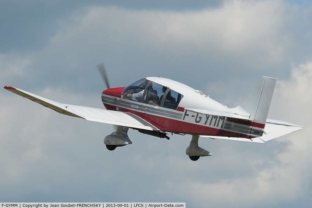F-GYMM, Robin DR-400-140B Major C/N 2161, take off
