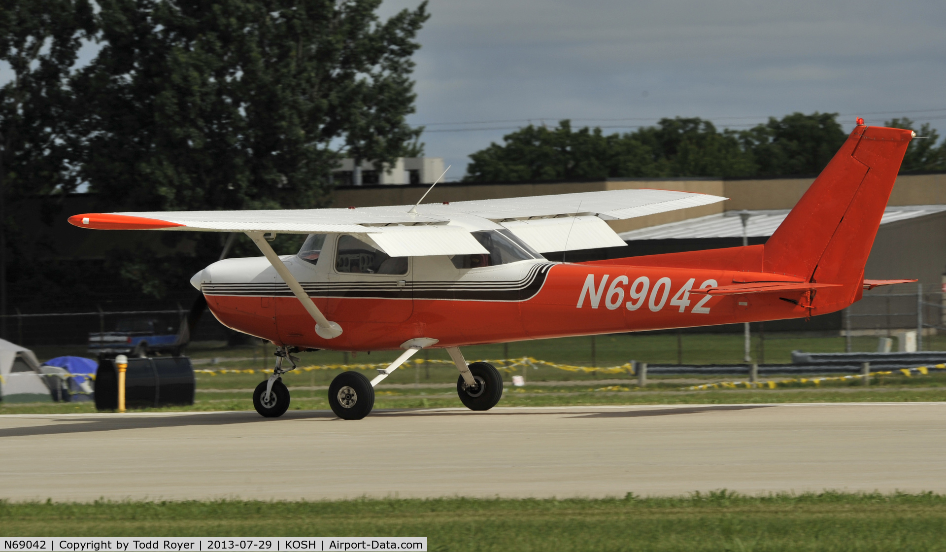 N69042, 1978 Cessna 152 C/N 15282455, Airventure 2013