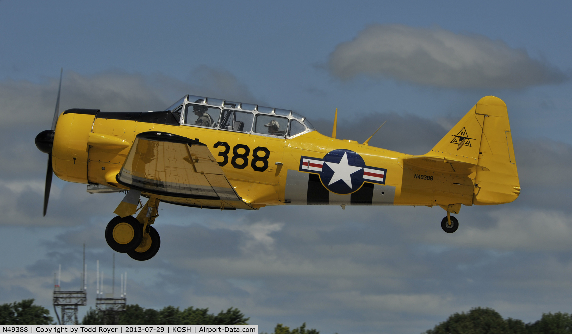 N49388, 1950 North American T-6G Texan C/N 168-169, Airventure 2013