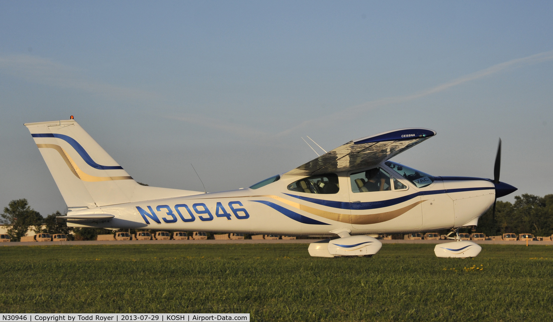N30946, 1970 Cessna 177B Cardinal C/N 17701561, Airventure 2013