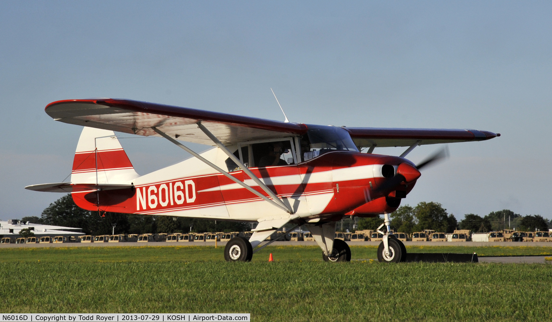 N6016D, 1956 Piper PA-22-150 Tri-Pacer C/N 22-4669, Airventure 2013