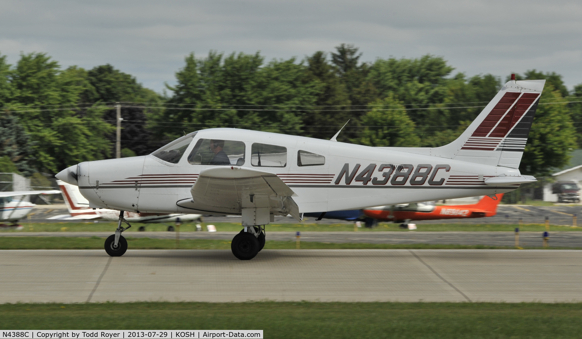 N4388C, 1984 Piper PA-28-161 Warrior II C/N 28-8516021, Airventure 2013