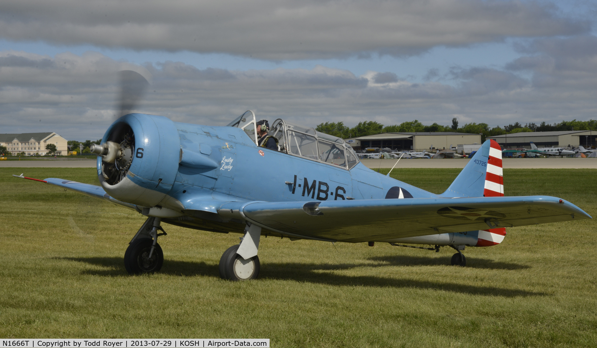 N1666T, North American SNJ-5B Texan C/N 43725, Airventure 2013