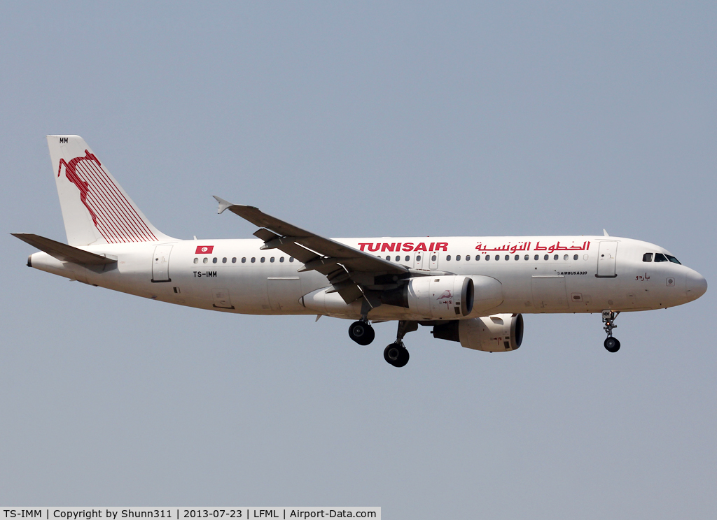 TS-IMM, 1999 Airbus A320-211 C/N 0975, Landing rwy 31R with modified tail c/s