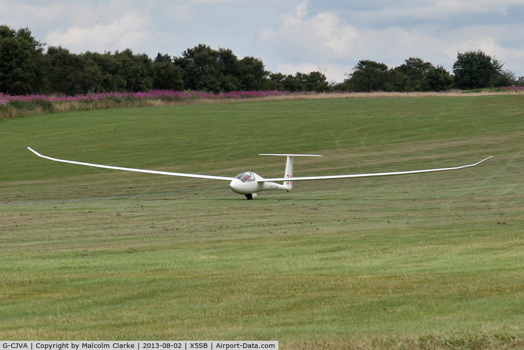G-CJVA, 2000 Schempp-Hirth Ventus 2cT C/N 66, Schempp-Hirth Ventus 2CT being launched for a cross country flight during The Northern Regional Gliding Competition, Sutton Bank, North Yorks, August 2nd 2013.