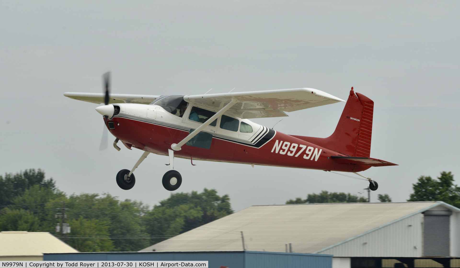 N9979N, 1975 Cessna 180J C/N 18052634, Airventure 2013