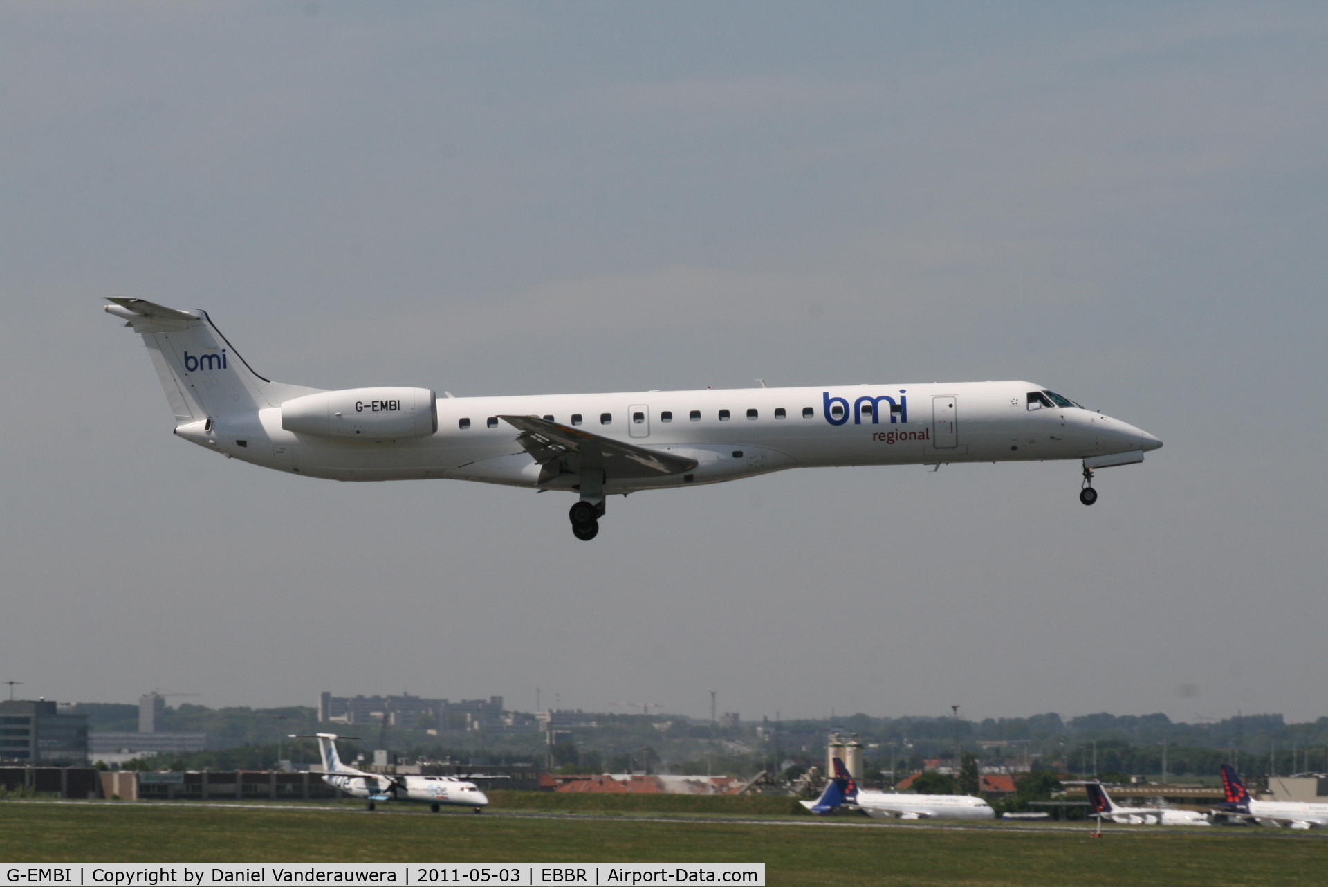 G-EMBI, 1999 Embraer EMB-145EU (ERJ-145EU) C/N 145126, Flight BD1627 is descending to RWY 02