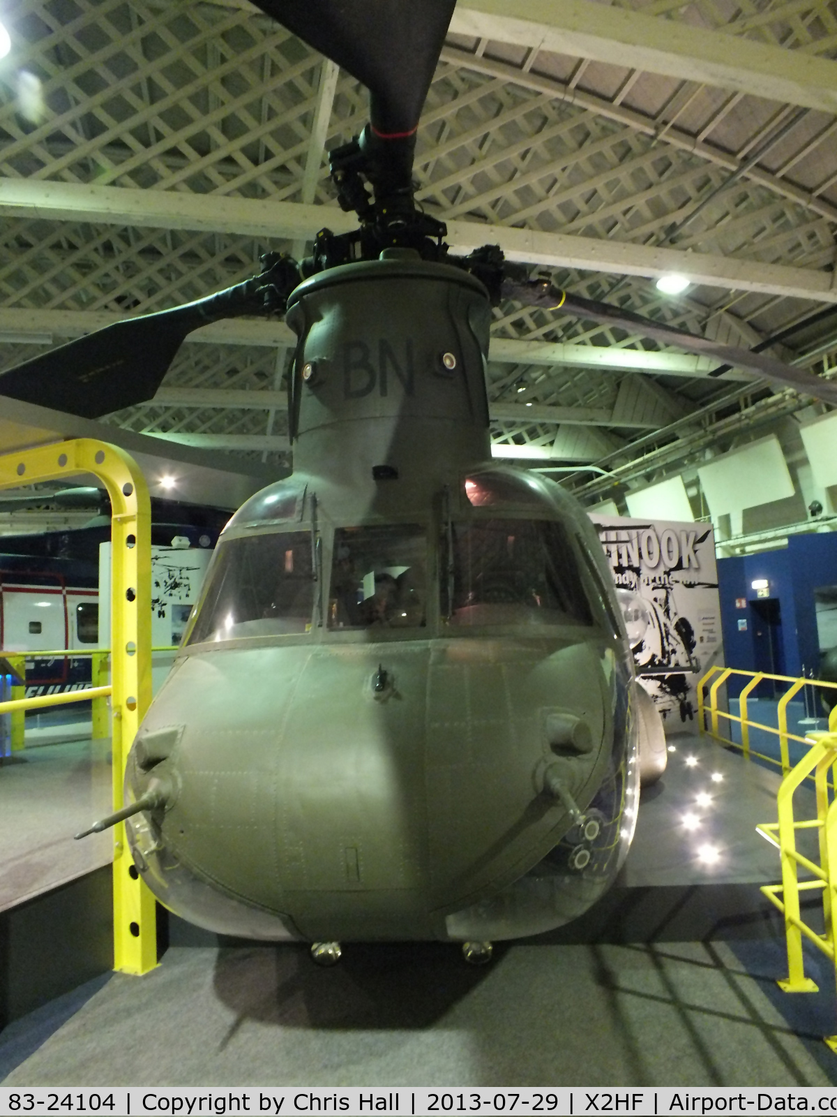 83-24104, 1983 Boeing CH-47D Chinook C/N M.3034, cockpit section of a Boeing CH-47D Chinook in RAF 18  Sqn markings