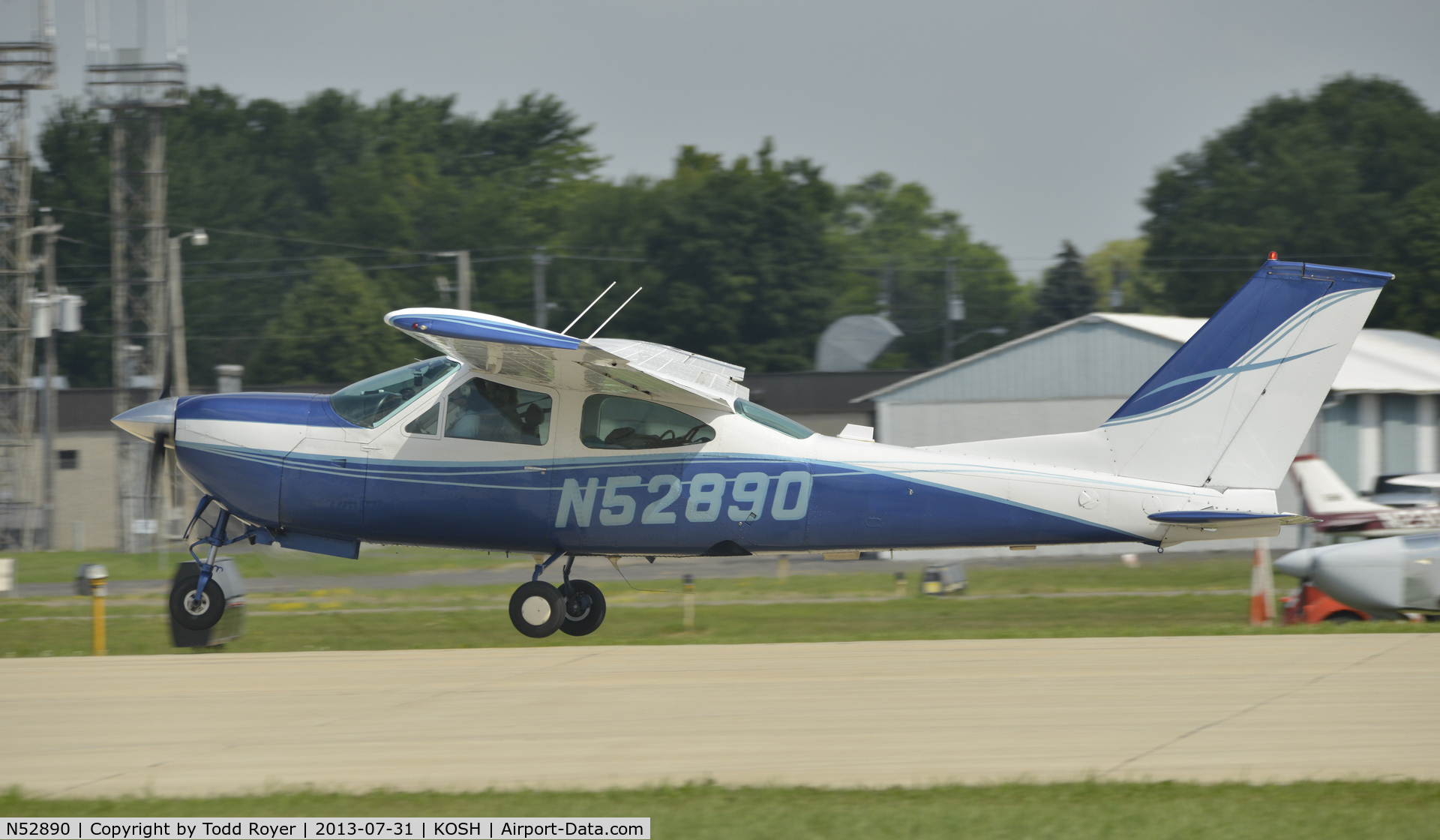 N52890, 1977 Cessna 177RG Cardinal C/N 177RG1301, Airventure 2013