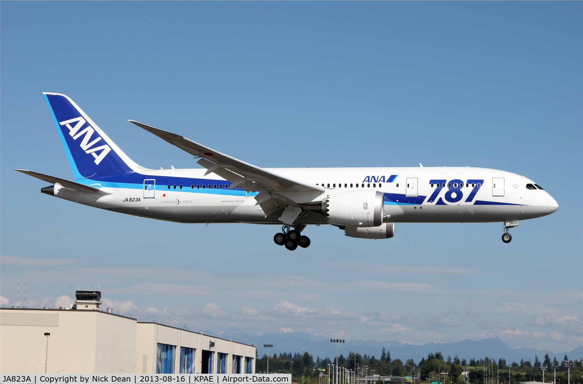 JA823A, 2013 Boeing 787-8 Dreamliner C/N 42246, KPAE/PAE