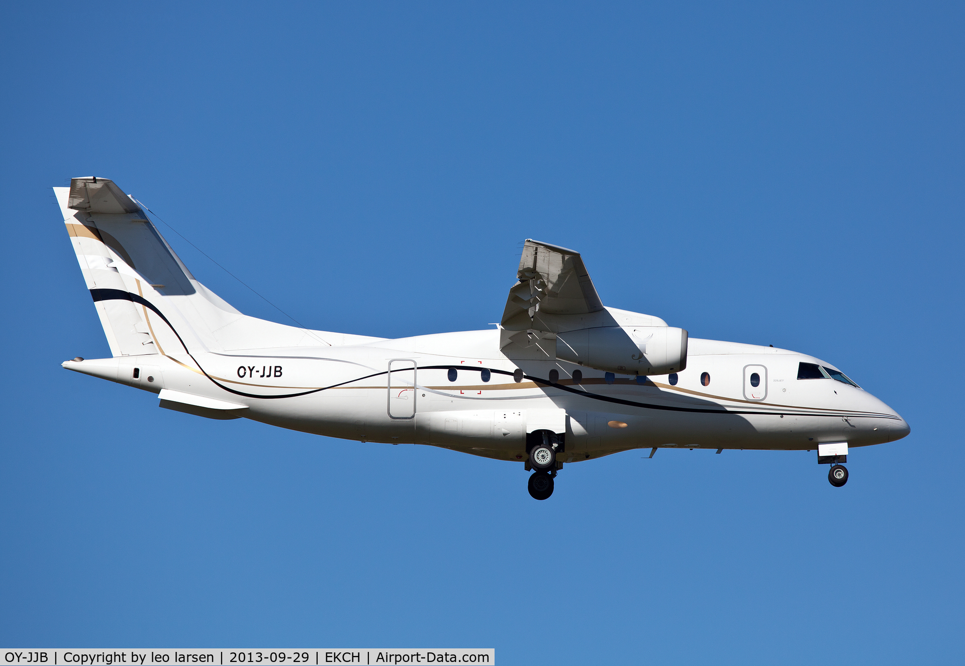 OY-JJB, 2002 Fairchild Dornier 328-300 328JET C/N 3199, App to R-04L Copenhagen Kastrup 29.9.13