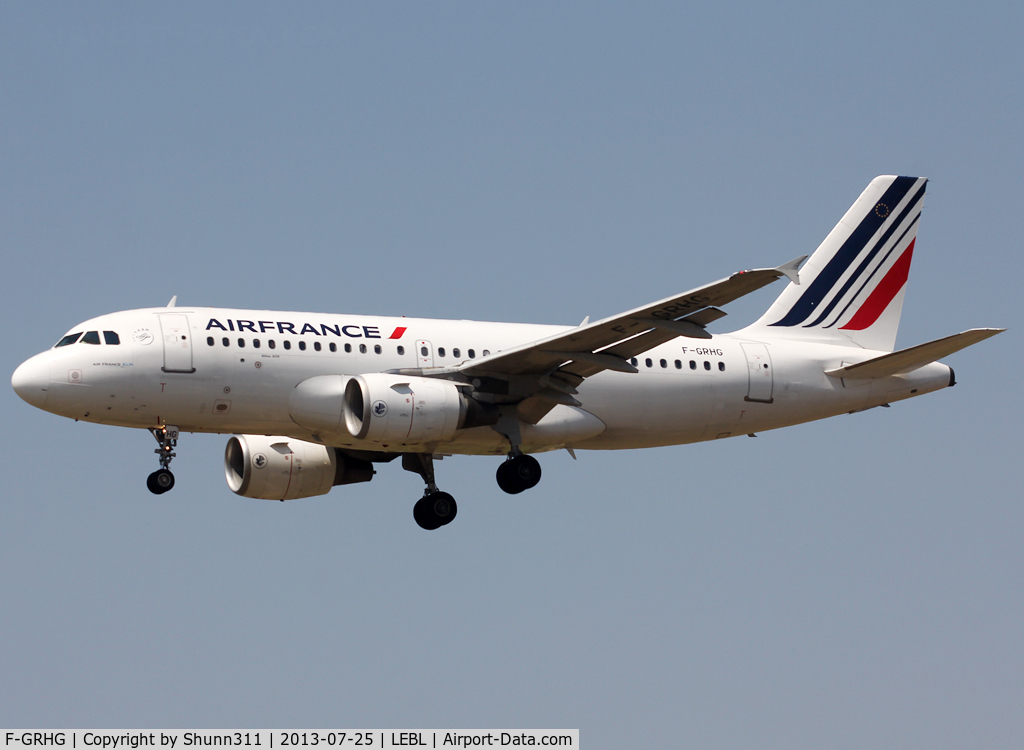F-GRHG, 1999 Airbus A319-111 C/N 1036, Landing rwy 25R in modified new livery...