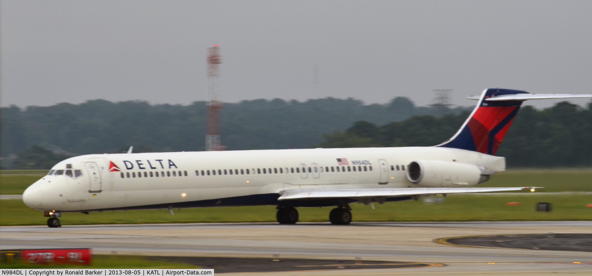 N984DL, 1991 McDonnell Douglas MD-88 C/N 53311, Takeoff Atlanta