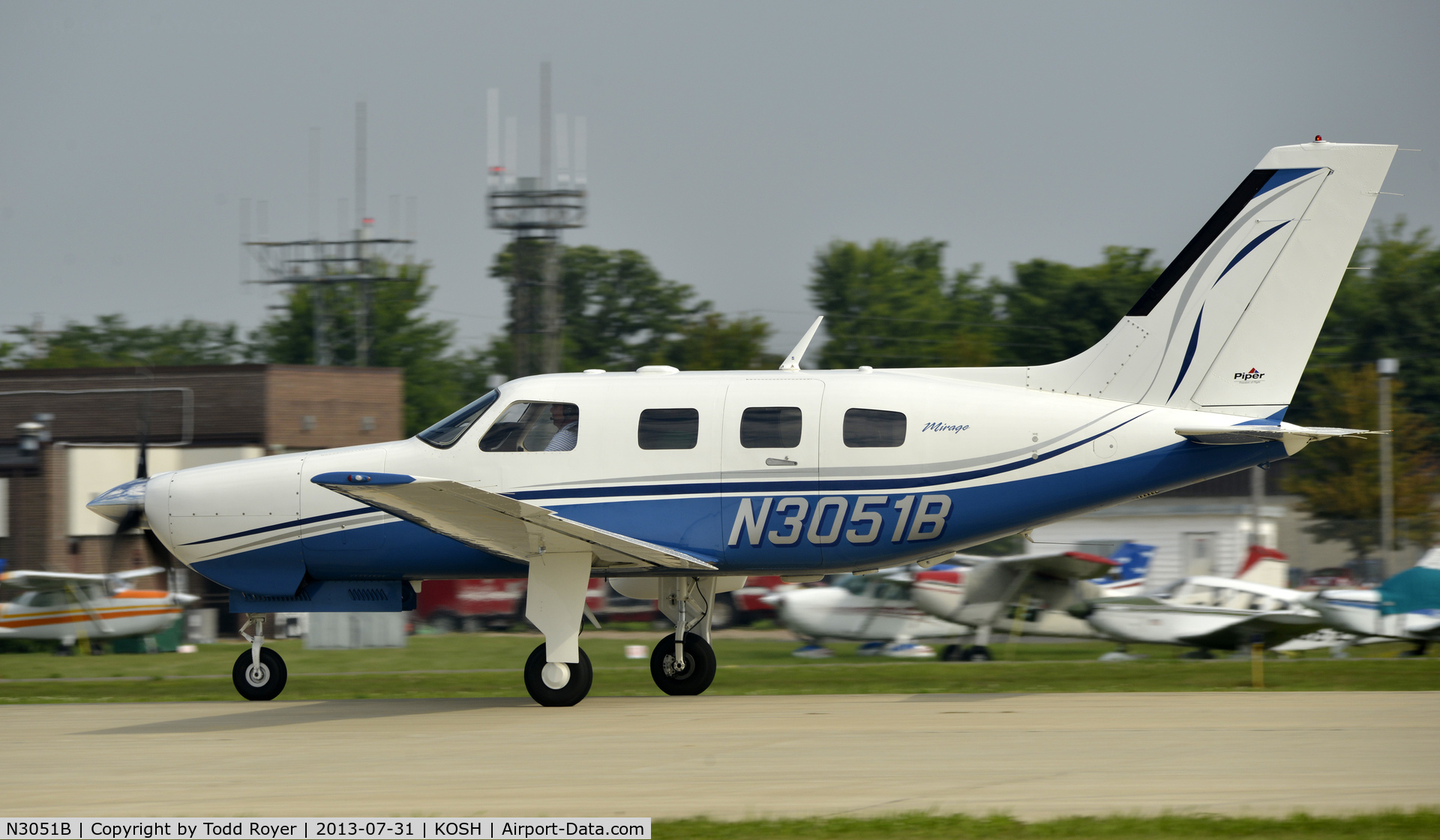 N3051B, 2008 Piper PA-46-350P Malibu Mirage C/N 4636440, Airventure 2013