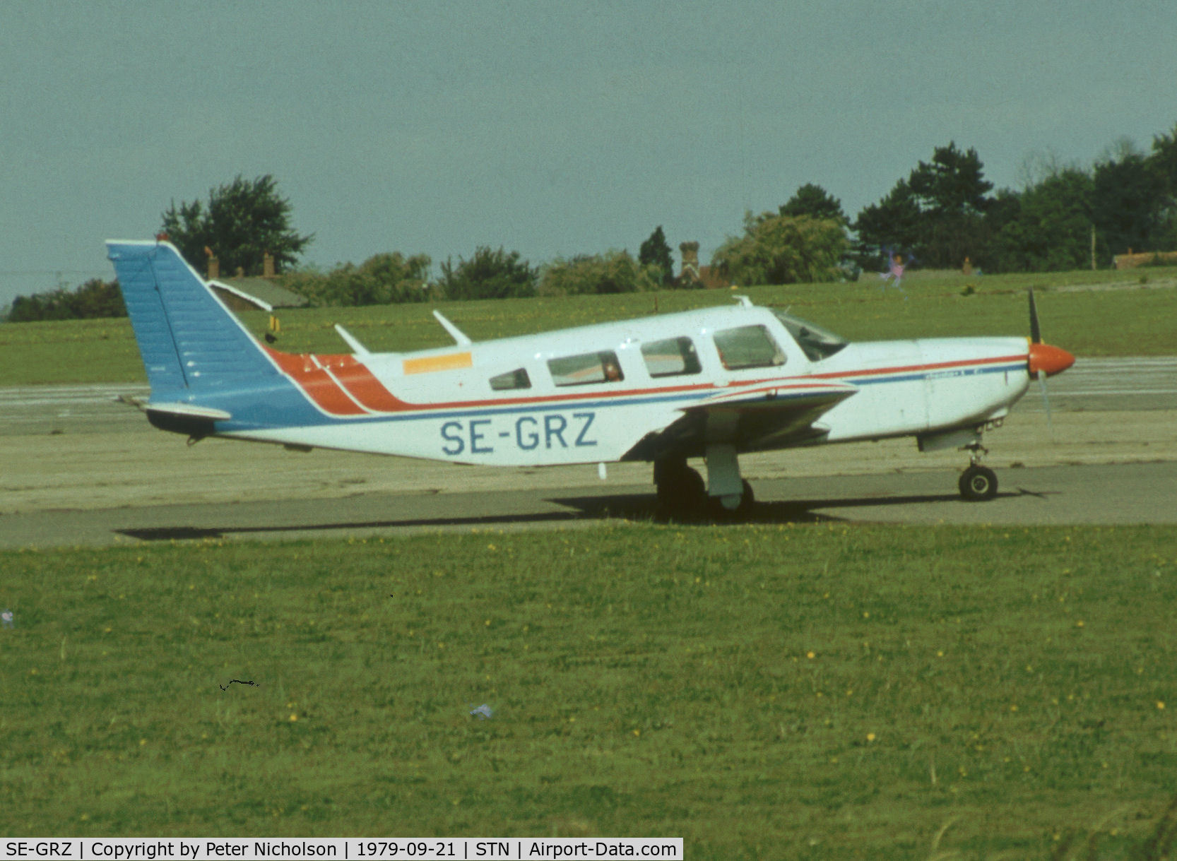 SE-GRZ, 1976 Piper PA-32R-300 Cherokee Lance C/N 32R-7680231, PA-32R Cherokee Lance as seen at Stansted in September 1979.