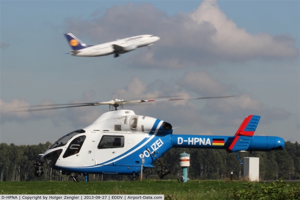 D-HPNA, McDonnell Douglas MD-902 Explorer C/N 900-00059, Police heli in attendance...