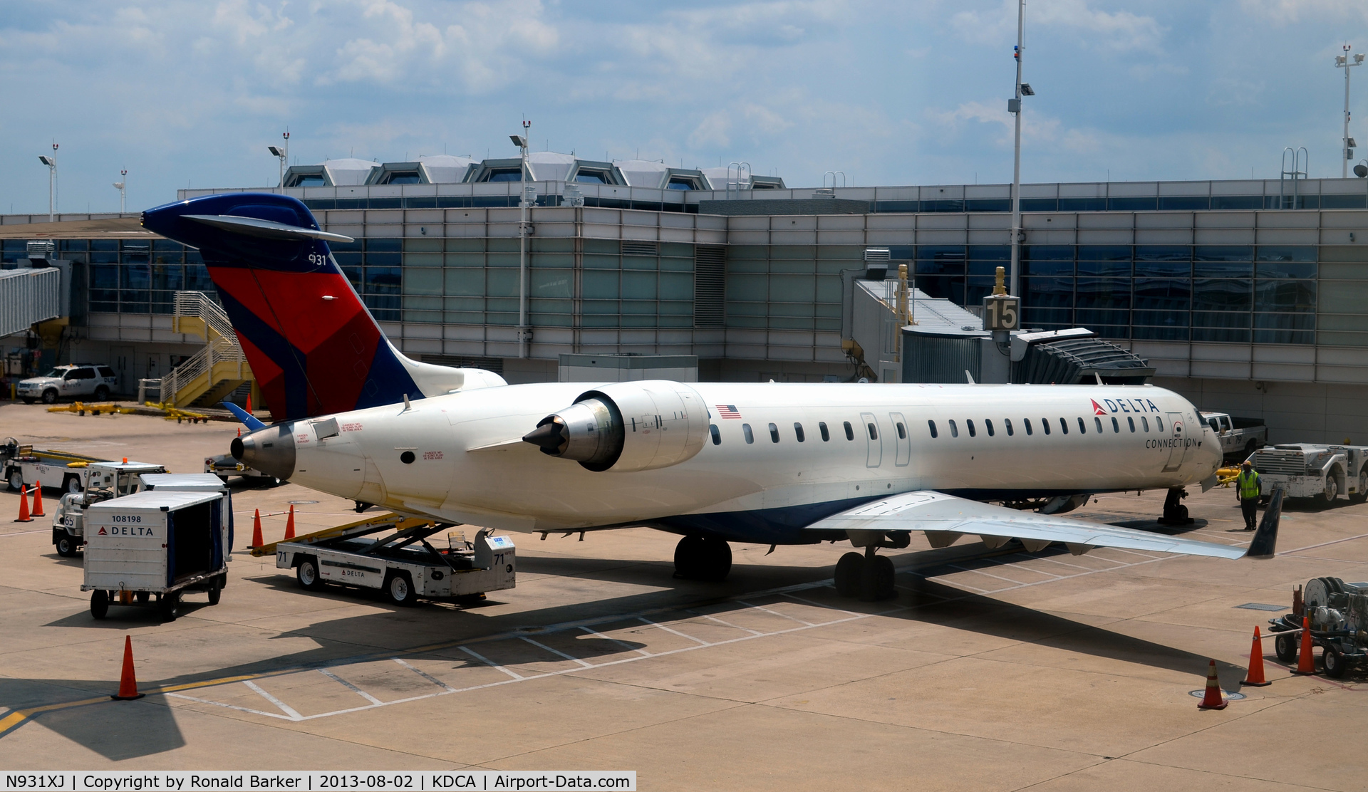 N931XJ, 2008 Bombardier CRJ-900ER (CL-600-2D24) C/N 15193, Gate 15 National
