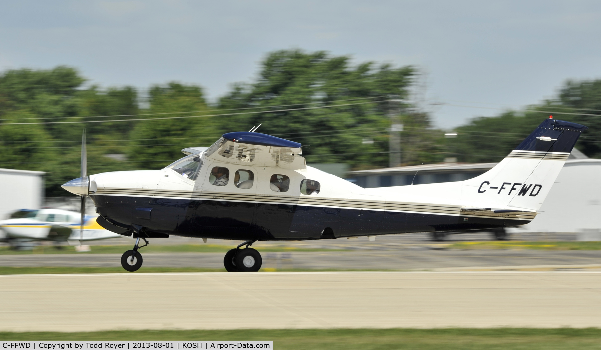 C-FFWD, 1978 Cessna P210N Pressurised Centurion C/N P21000064, Airventure 2013