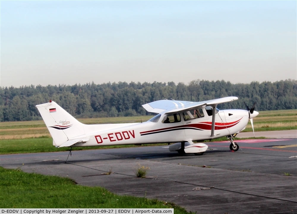 D-EDDV, 1999 Cessna 172S Skyhawk C/N 172S8165, Visitor on GAT.....