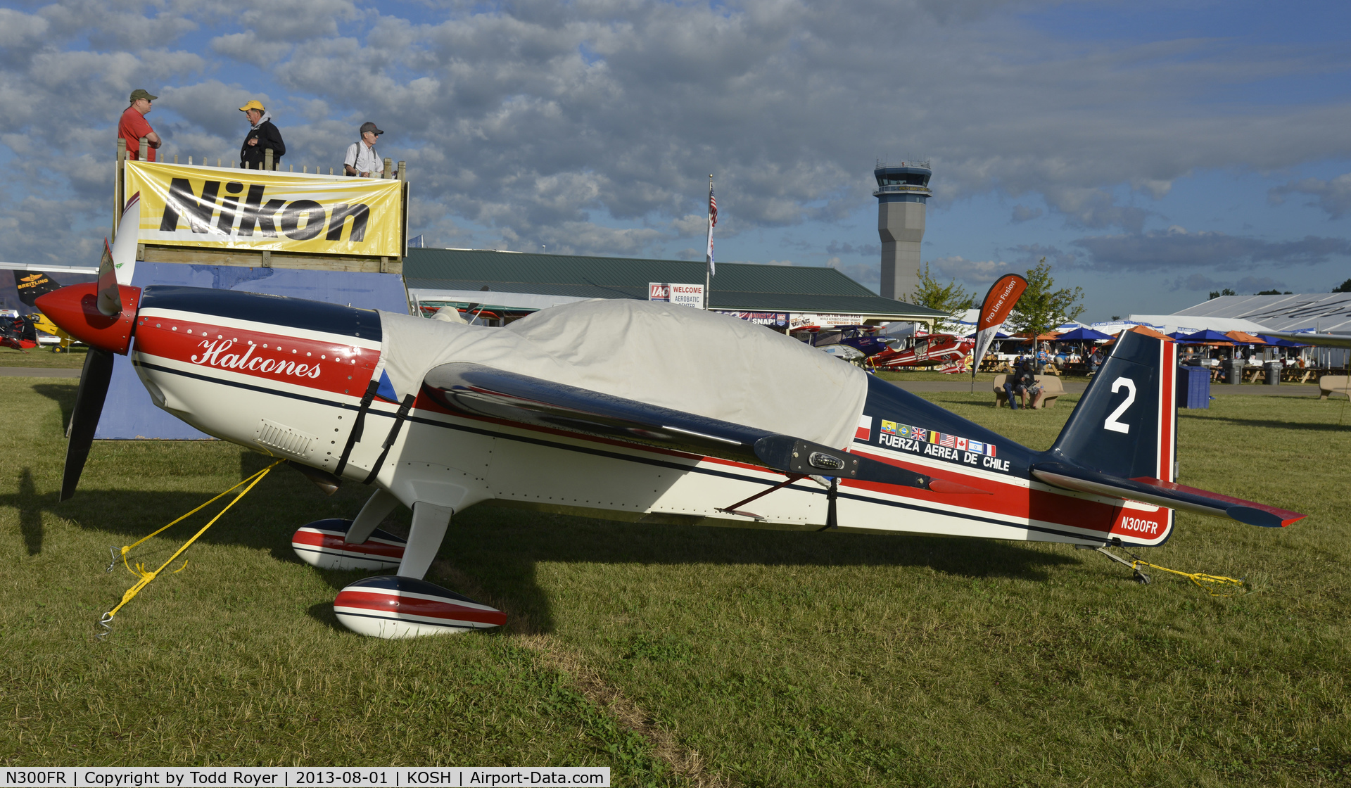 N300FR, Extra EA-300 C/N 008, Airventure 2013