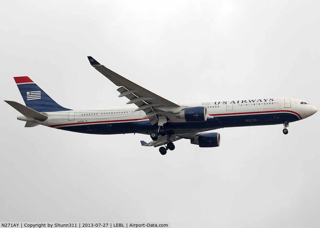 N271AY, 2000 Airbus A330-323 C/N 0323, Landing rwy 07L