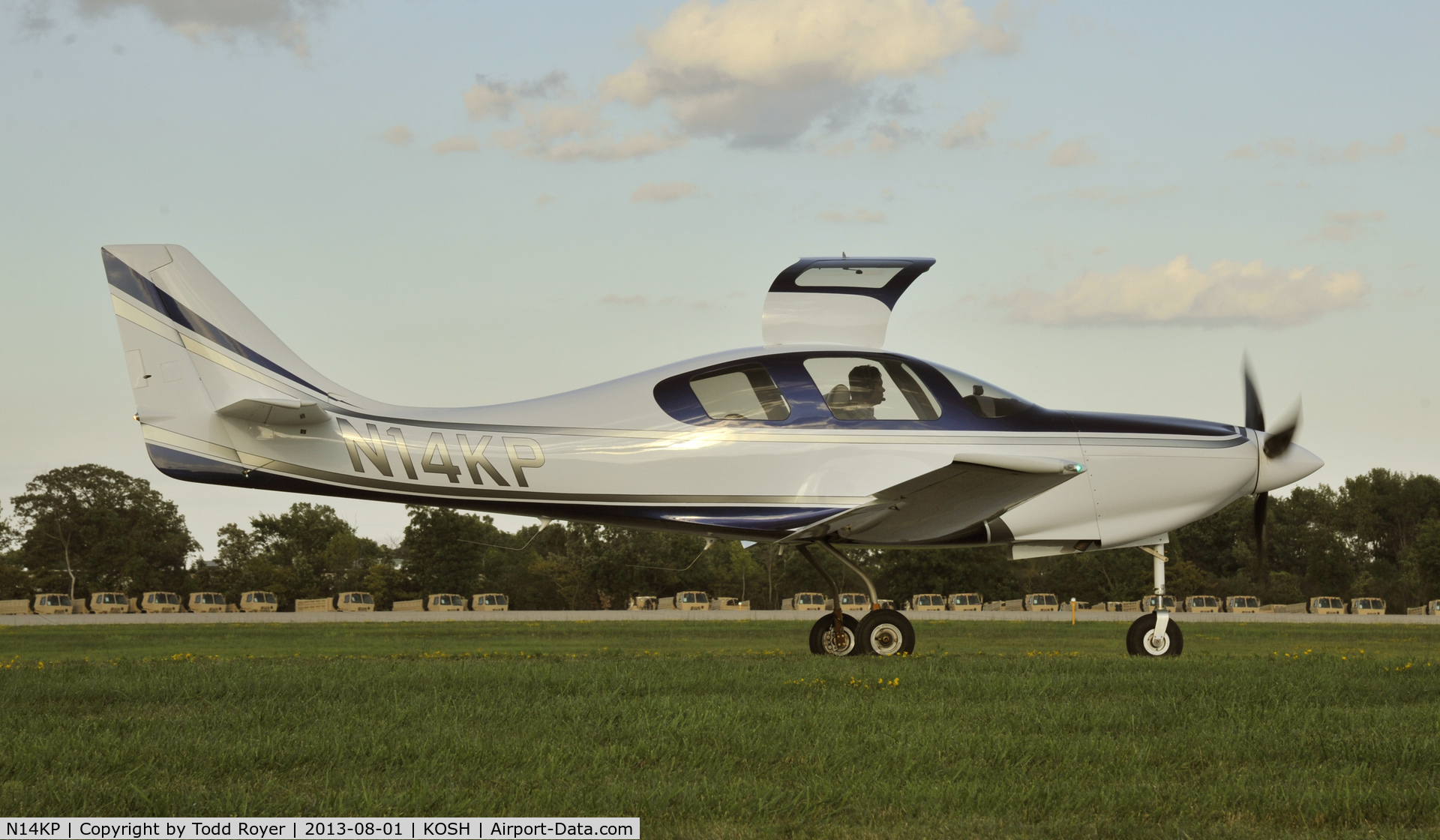 N14KP, 1999 Lancair IV C/N LIV-128, Airventure 2013