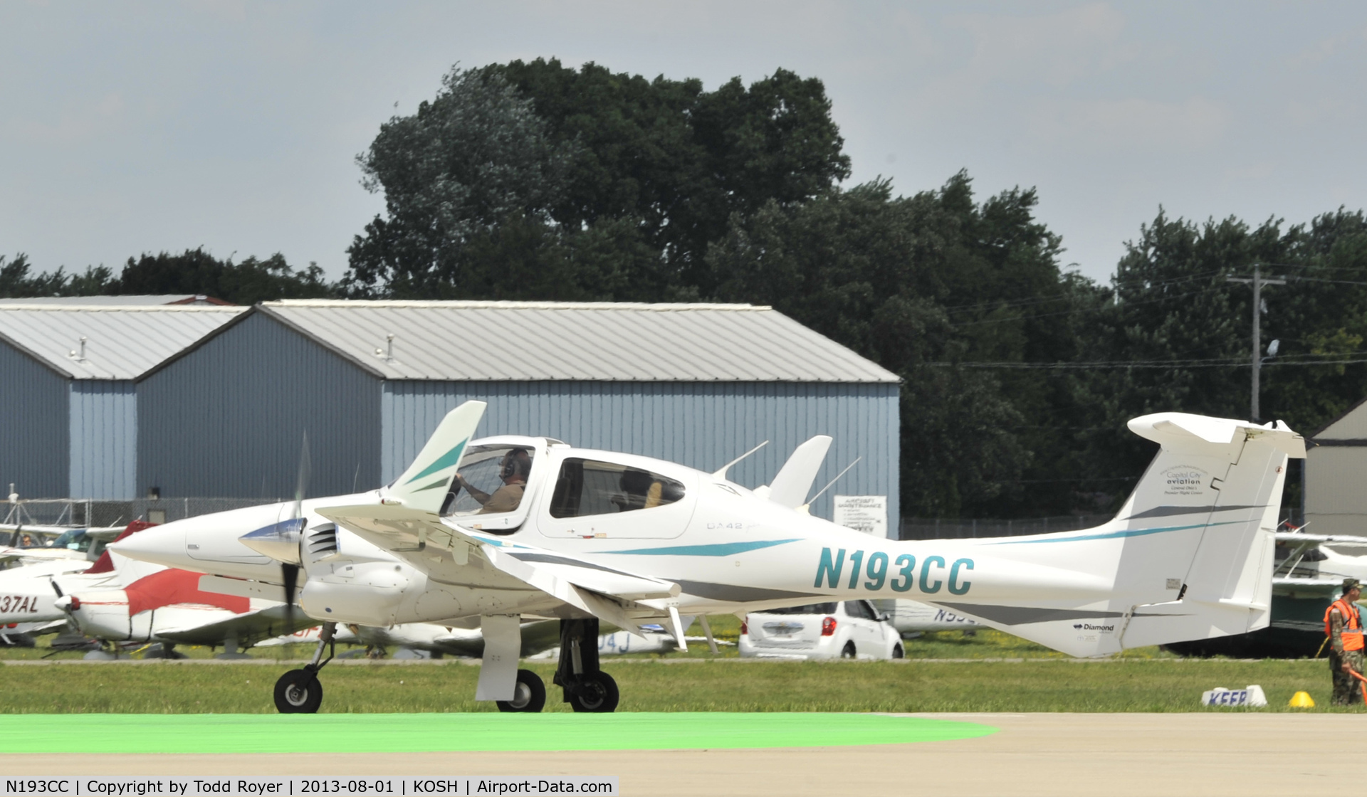 N193CC, Diamond DA-42NG Twin Star C/N 42.N003, Airventure 2013